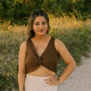 Meet your Posher, Selina